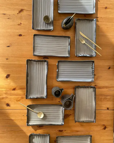 El yapımı, minimal çizgiler, soft renkler, baş yapıt