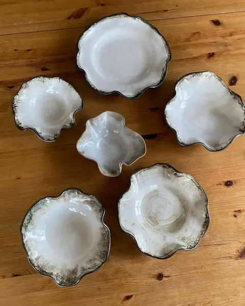 Çiçek tabaklar tatlılar bu tabaklarla daha tatlı olacak :)